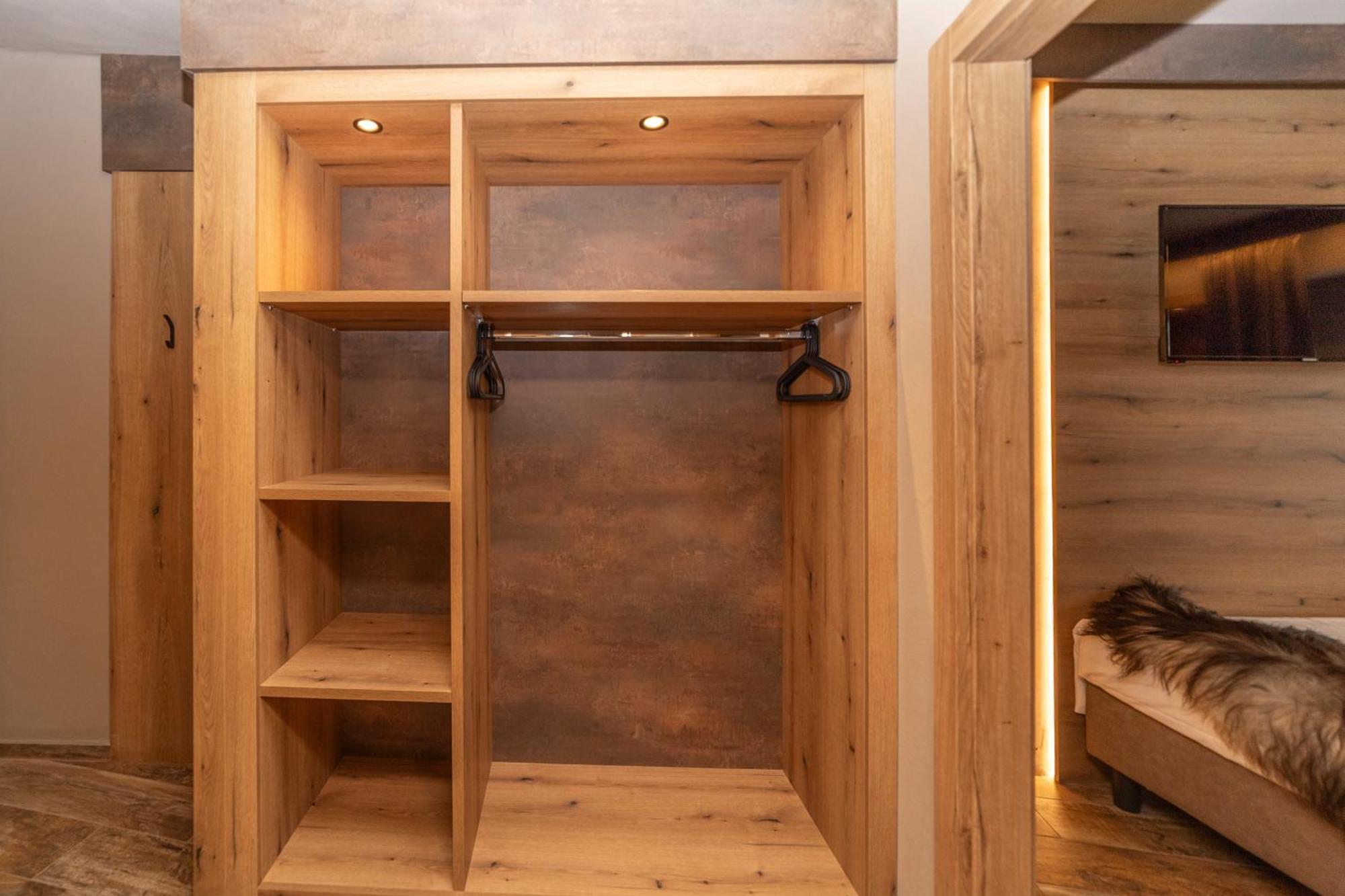 Double or Twin Room Mountain View